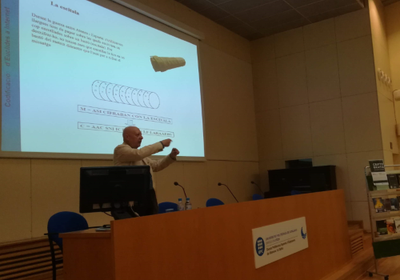 El profesor Joan Vicenç Gómez impartió en la EPSEVG la segunda tertulia del 'Ciclo de Tertulias Científico-Técnicas UPC Vilanova