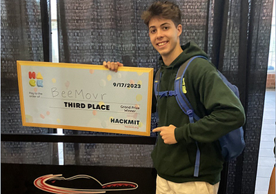 Un estudiante de la Escuela gana el 3r premio en la HackMIT